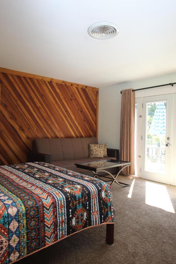 Kern Riverview Lodge Kernville