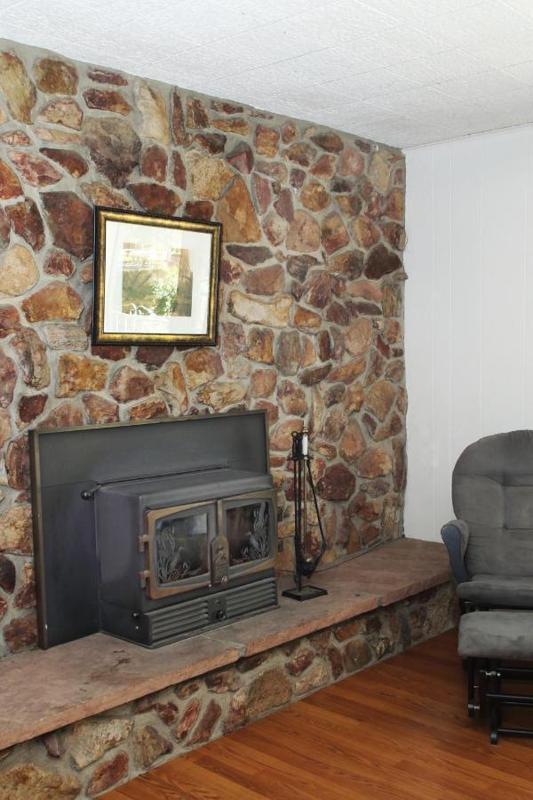 Kern Riverview Lodge Kernville