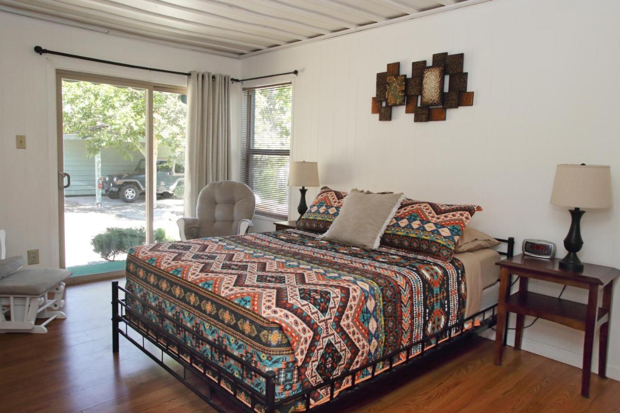 Kern Riverview Lodge